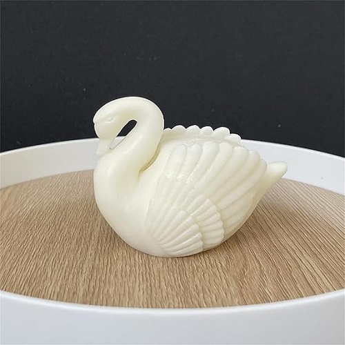 Luxury Swan Designer Soy Wax Fancy Candle - White