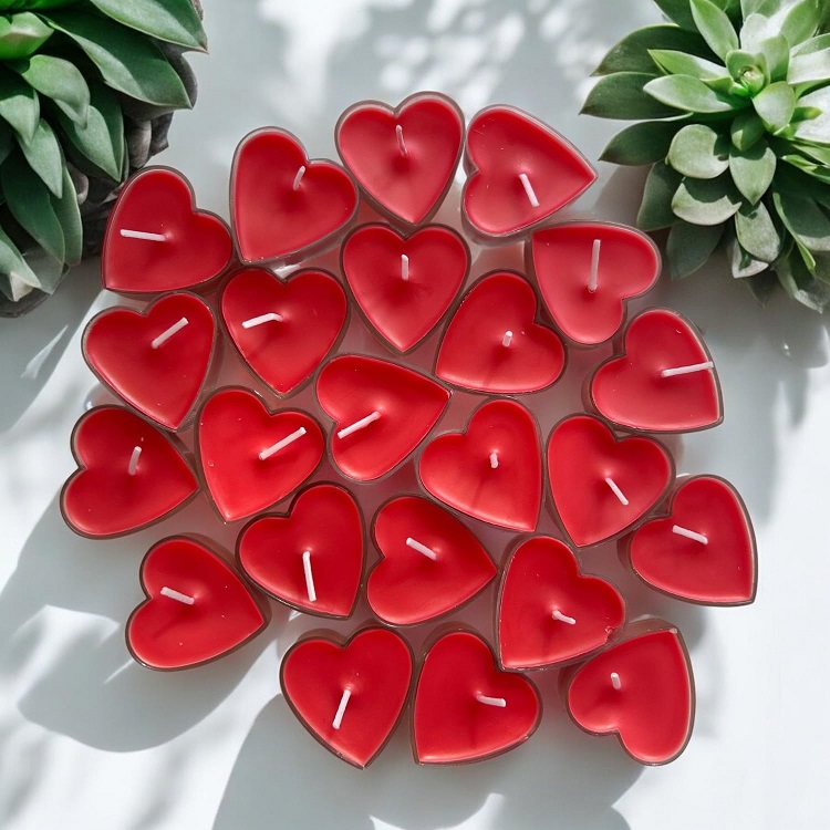 Derben Clove RED Heart Shaped Candles Pack of 10