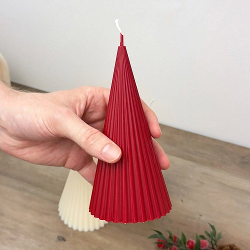 Luxury Spiral Cone Christmas Candle Aromatic Scented Candle red or white