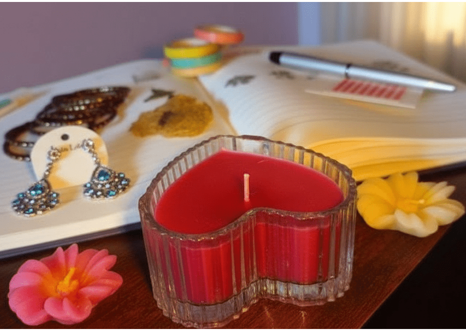 Heart Shaped Luxury Scented Fancy Candle Premium Gift Set